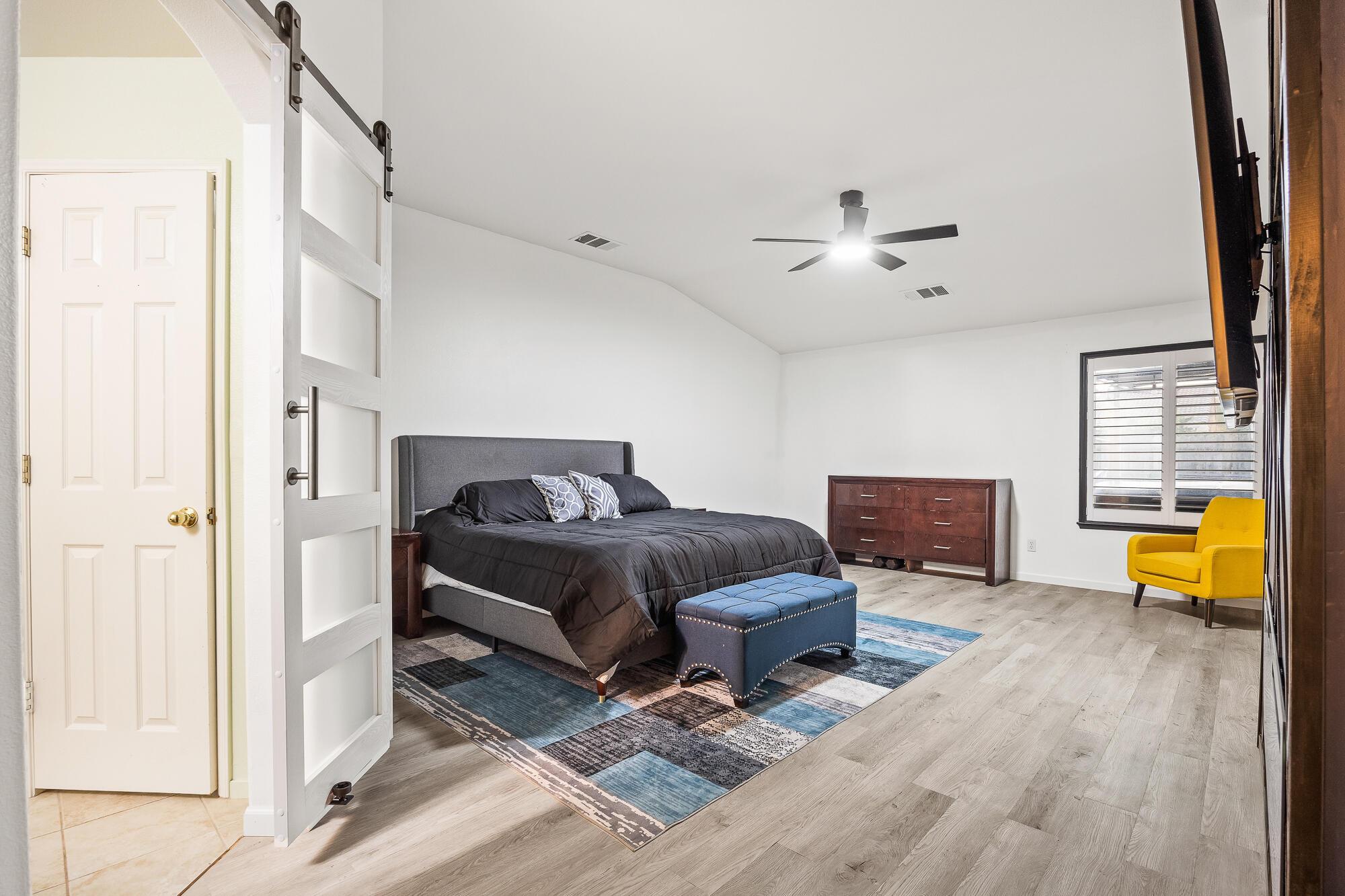 Hanford, California, 93230, United States, 4 Bedrooms Bedrooms, ,3 BathroomsBathrooms,Residential,For Sale,1985647