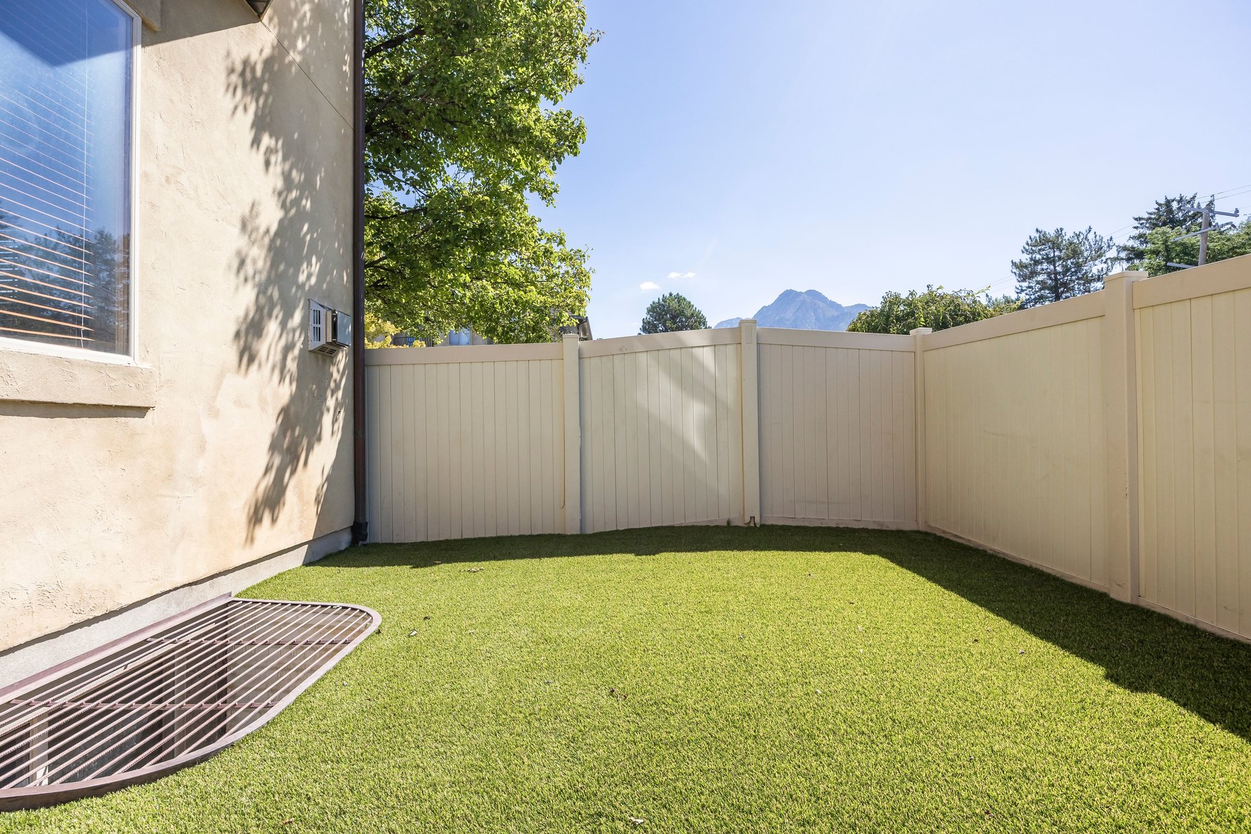  Prime Holladay Townhome in an Unbeatable Location - 物件實景