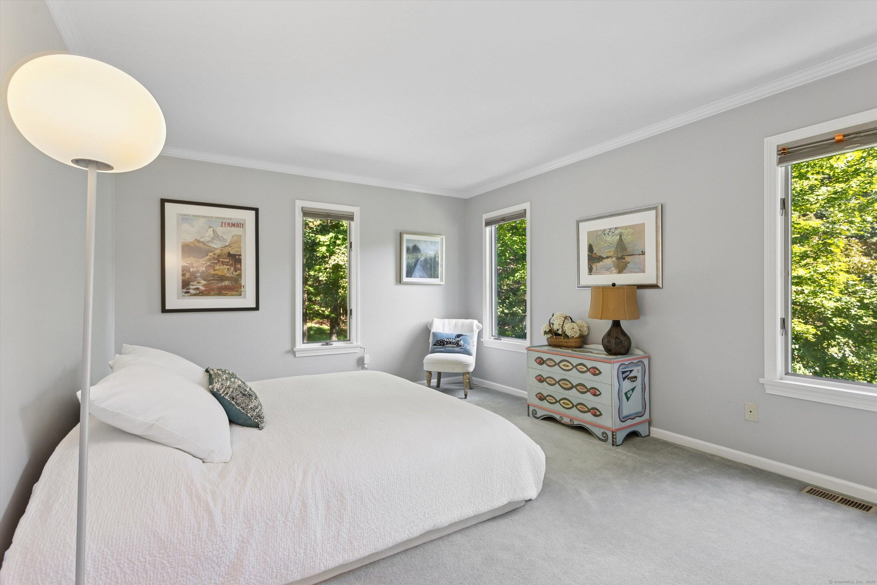 Stamford, Connecticut, 06903, United States, 5 Bedrooms Bedrooms, ,5 BathroomsBathrooms,Residential,For Sale,1976507