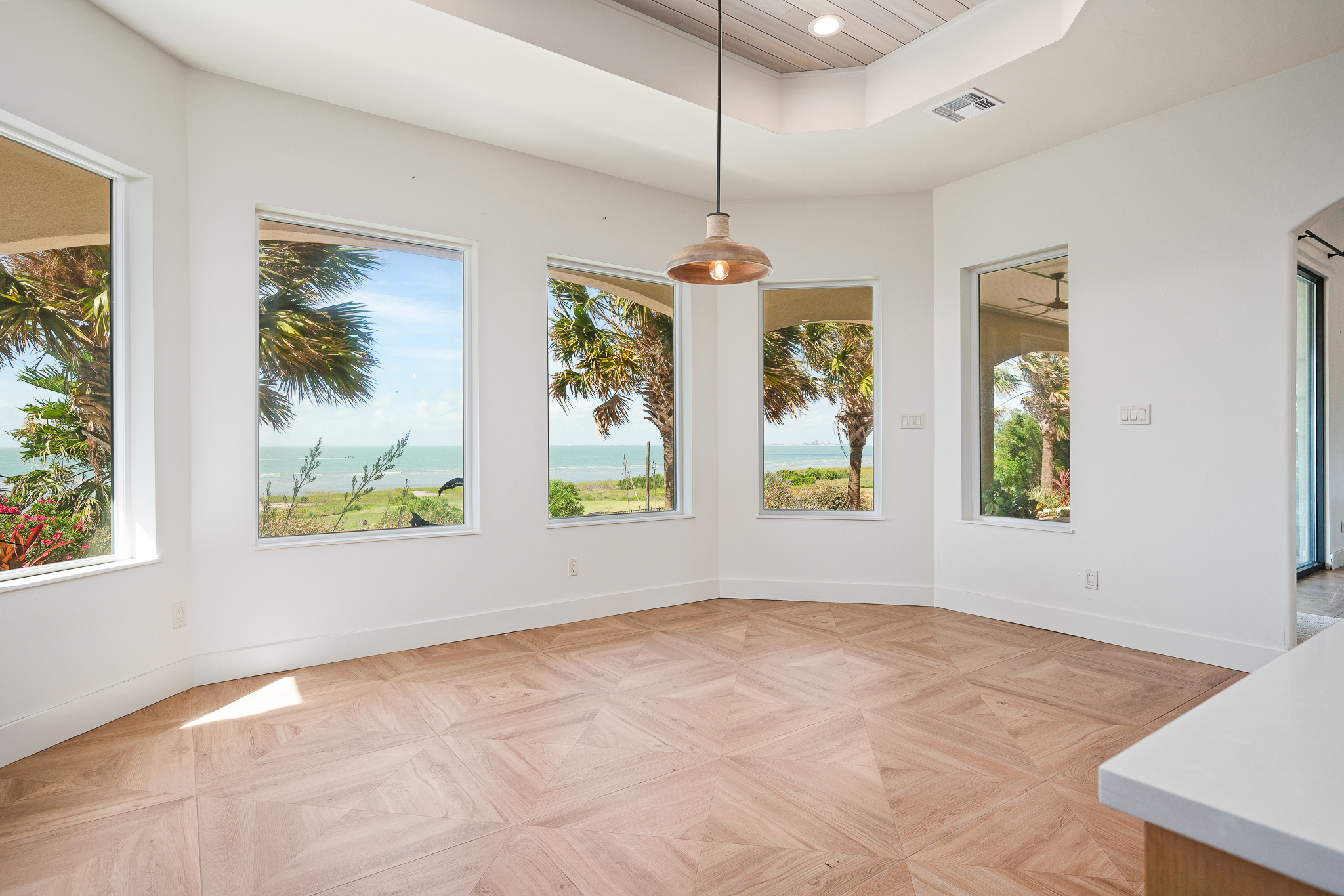 Portland, Texas, 78374, United States, 4 Bedrooms Bedrooms, ,4 BathroomsBathrooms,Residential,For Sale,1898876