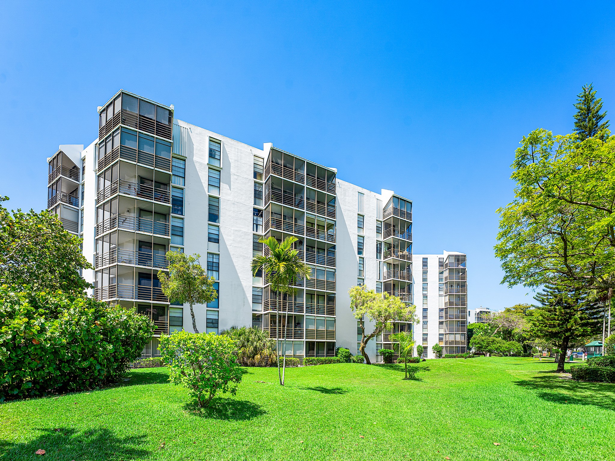  20500 W Country Club Drive, Aventura, FL, 33180 - 物件實景