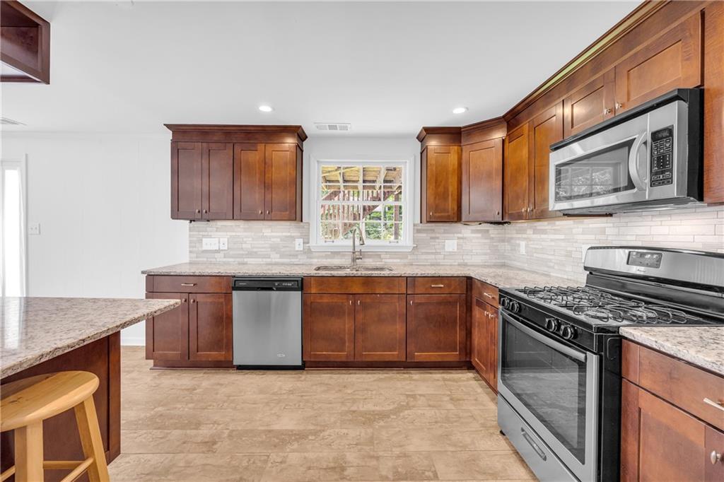 Dunwoody, Georgia, 30338, United States, 4 Bedrooms Bedrooms, ,3 BathroomsBathrooms,Residential,For Sale,1931149