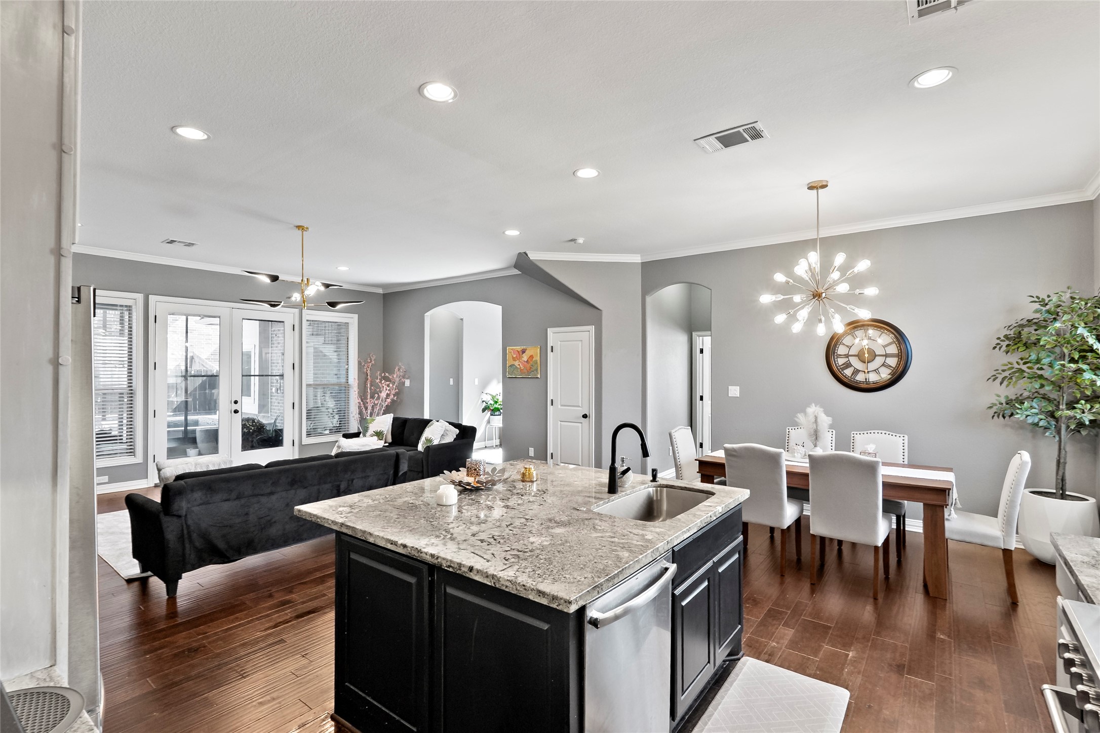 College Station, Texas, 77845, United States, 4 Bedrooms Bedrooms, ,3 BathroomsBathrooms,Residential,For Sale,1994441