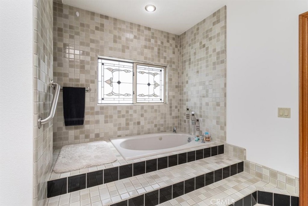 Huntington Beach, California, 92649, United States, 5 Bedrooms Bedrooms, ,5 BathroomsBathrooms,Residential,For Sale,1926565