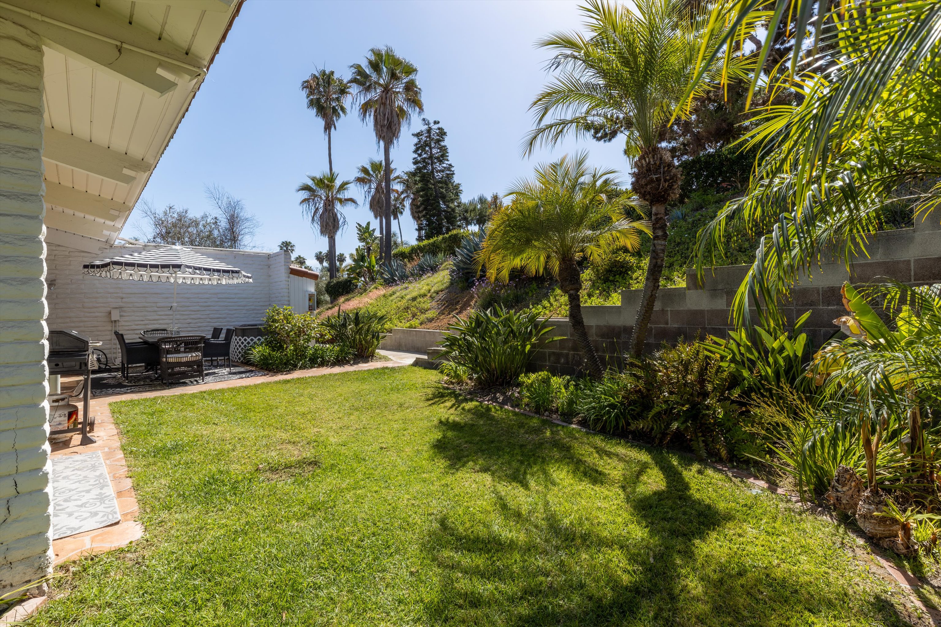  7115 Estrella De Mar Rd Unit B, Carlsbad, CA 92009 - 物件實景