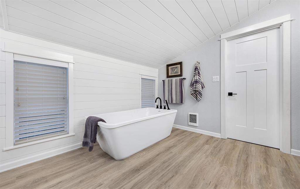 Lake Almanor Country Club, California, 96137, United States, 2 Bedrooms Bedrooms, ,2 BathroomsBathrooms,Residential,For Sale,1934247