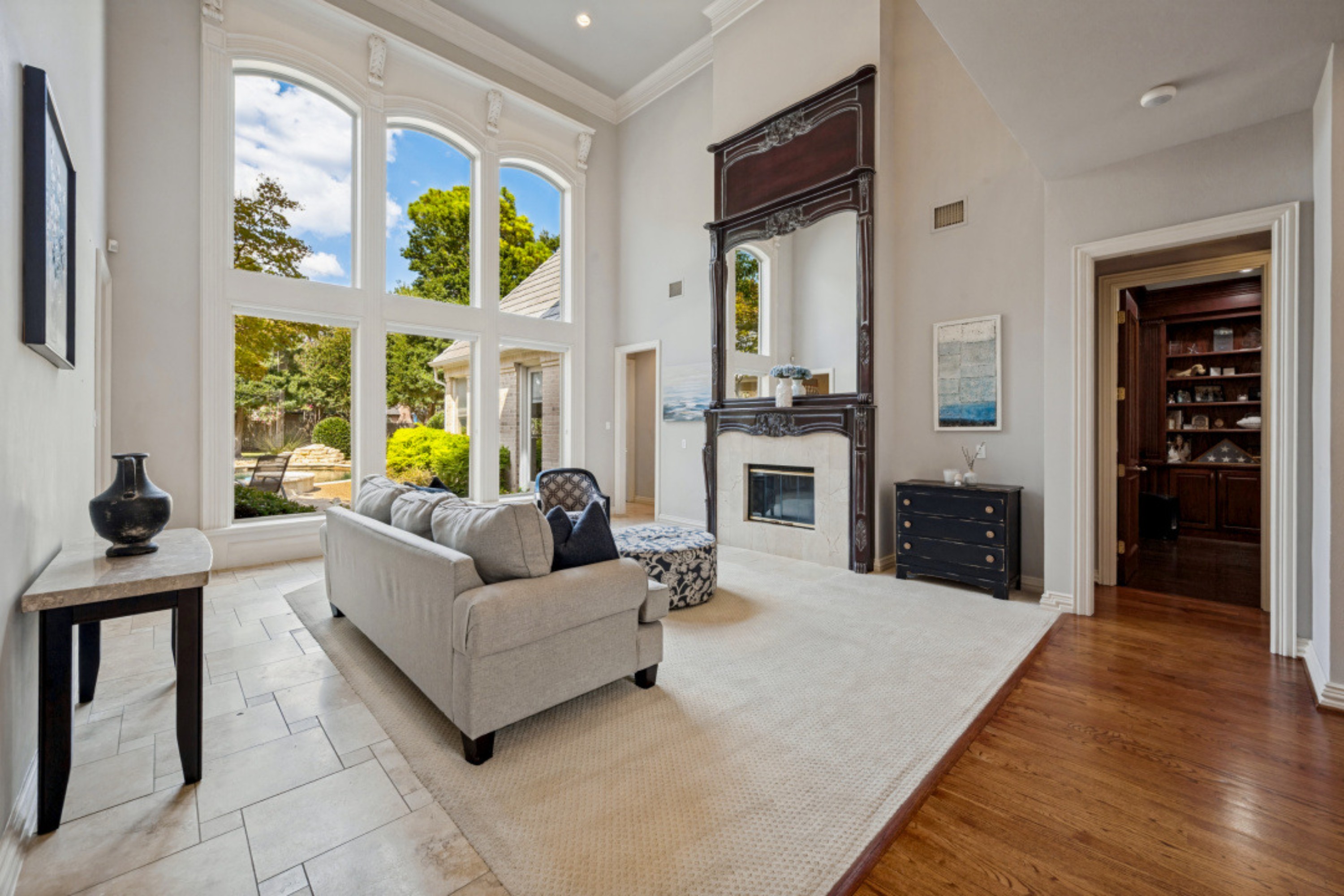  Beautiful Estate Home Located in Lakes of Somerset in Colleyville - 物件實景