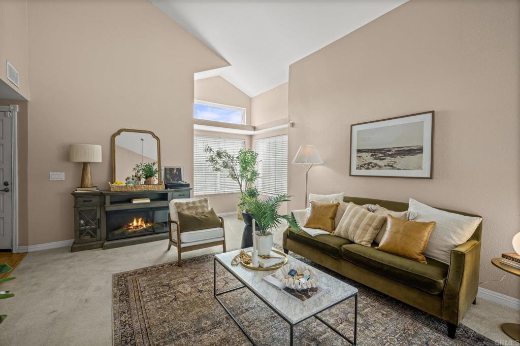 Vista, California, 92083, United States, 3 Bedrooms Bedrooms, ,3 BathroomsBathrooms,Residential,For Sale,1960521