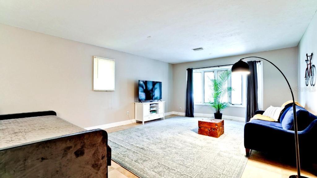 Bradenton, Florida, 34209, United States, 3 Bedrooms Bedrooms, ,4 BathroomsBathrooms,Residential,For Sale,1896605