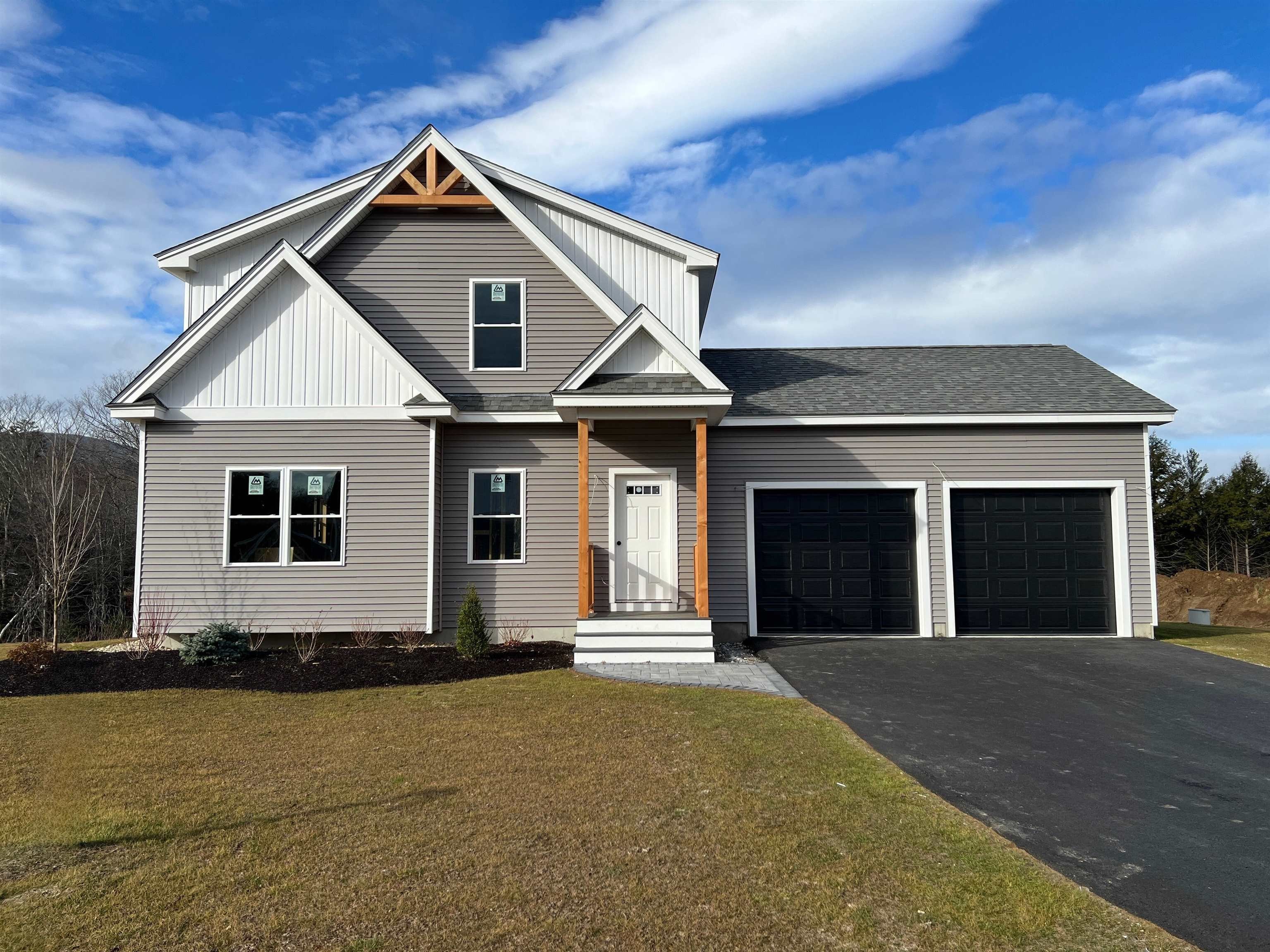 Thornton, New Hampshire, 03285, United States, 3 Bedrooms Bedrooms, ,3 BathroomsBathrooms,Residential,For Sale,1887581