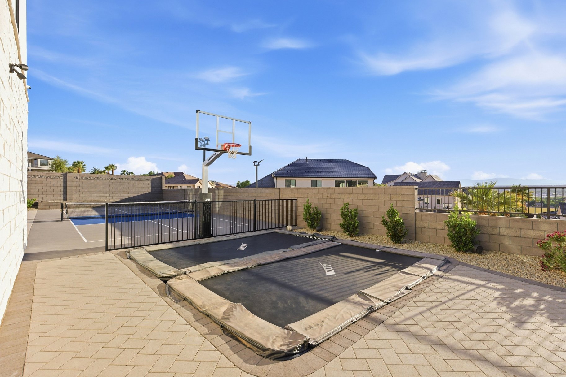  Indian Knolls Sports Court Stunner - 物件實景