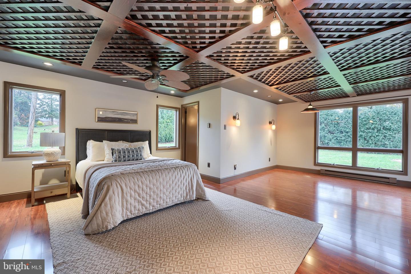 Lancaster, Pennsylvania, 17601, United States, 4 Bedrooms Bedrooms, ,3 BathroomsBathrooms,Residential,For Sale,1999084