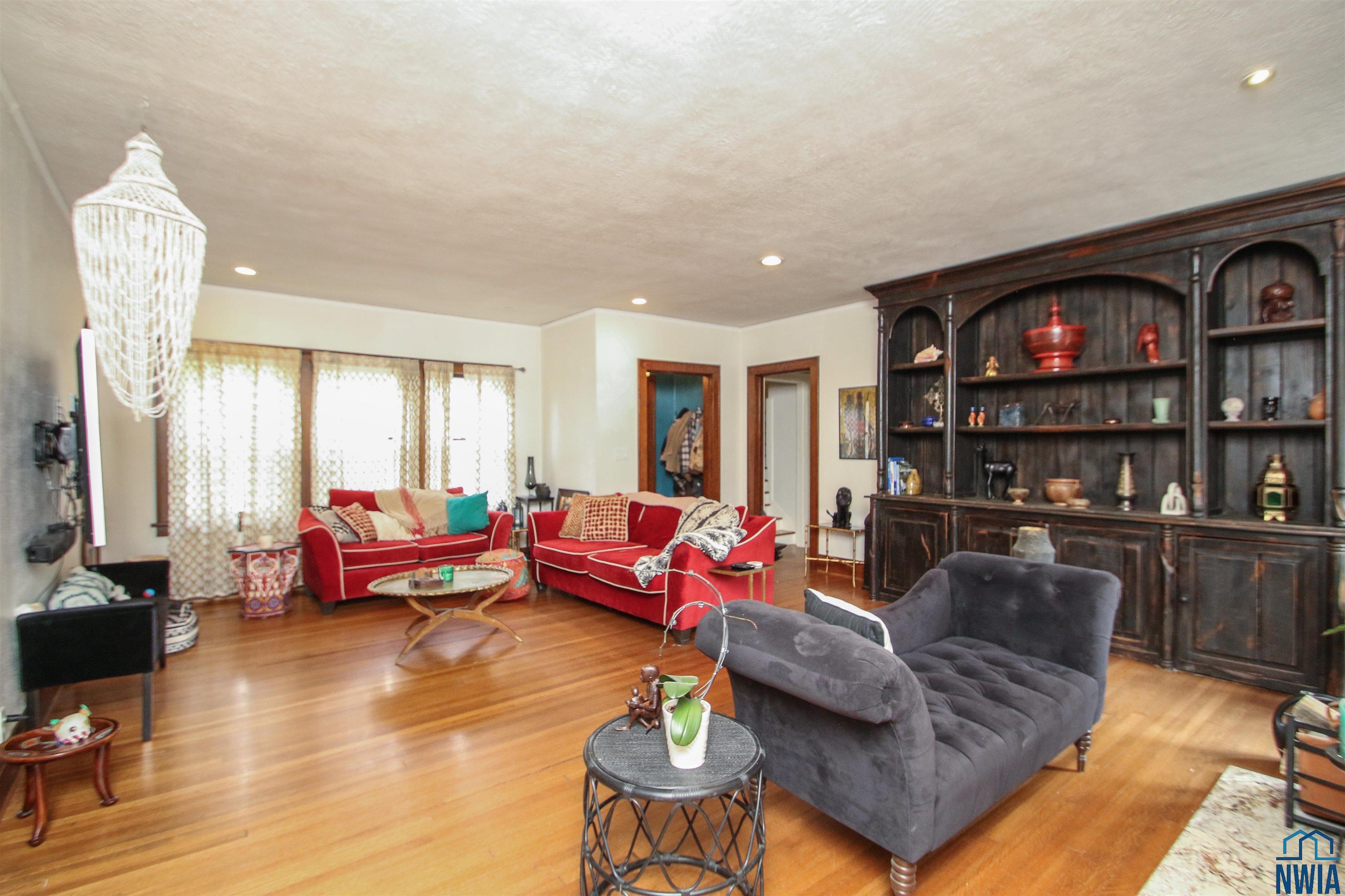 Sioux City, Iowa, 51103, United States, 5 Bedrooms Bedrooms, ,3 BathroomsBathrooms,Residential,For Sale,1976502