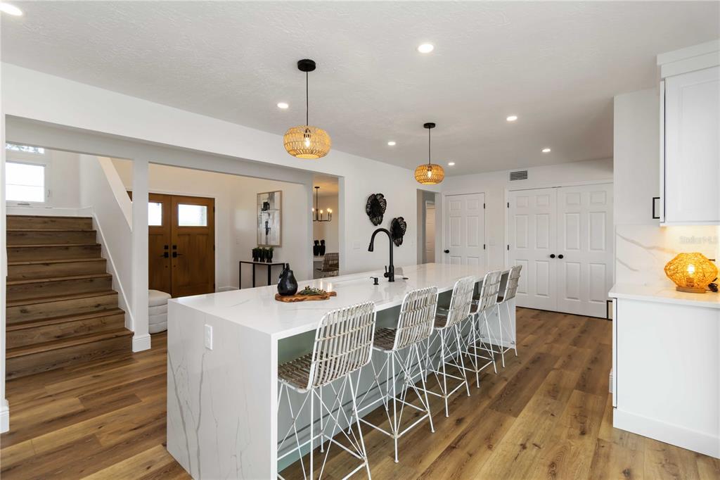 Palmetto, Florida, 34221, United States, 4 Bedrooms Bedrooms, ,3 BathroomsBathrooms,Residential,For Sale,1836925