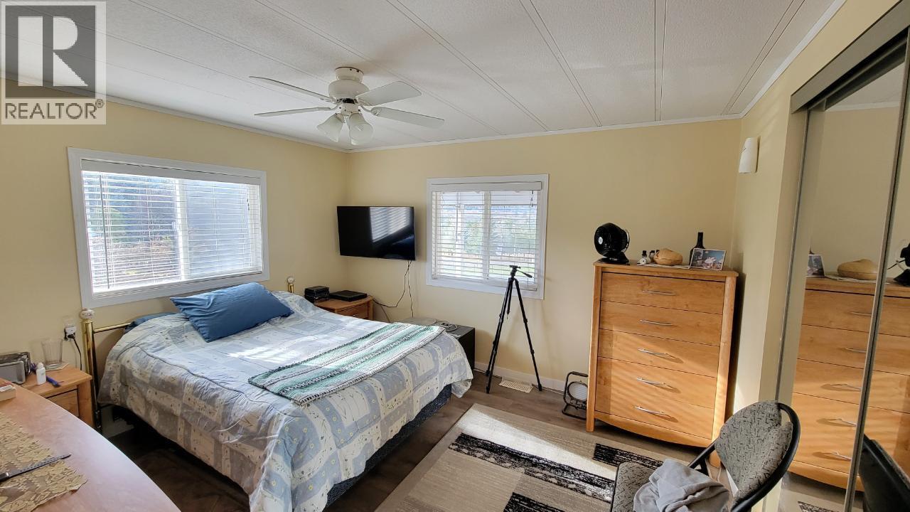 KAMLOOPS, British Columbia, V2H 1S7, CA, 4 Bedrooms Bedrooms, ,3 BathroomsBathrooms,Residential,For Sale,1949543