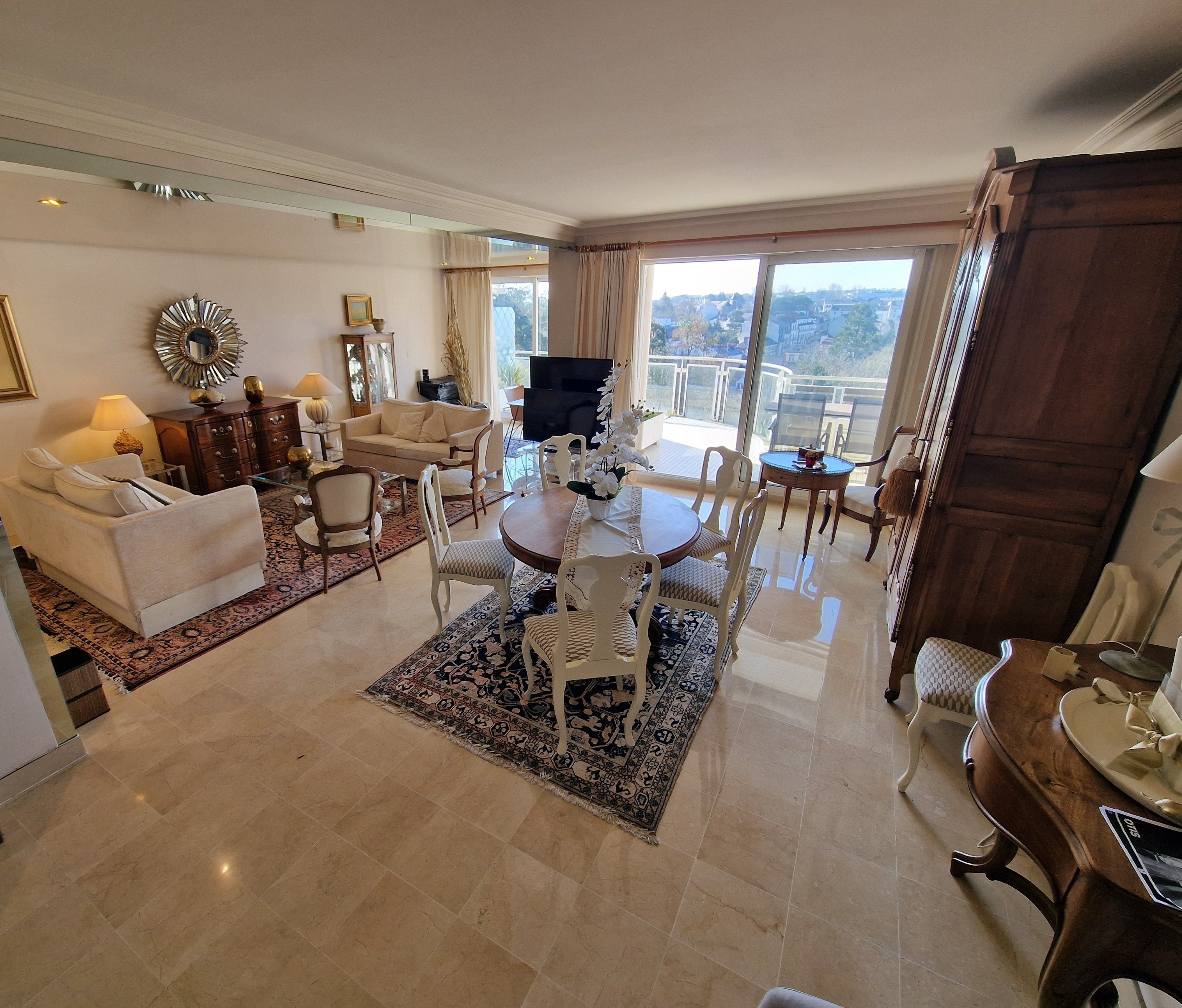  Avenue Camus, duplex top floor of 160 m2 on the ground with 3 bedrooms - 物件實景