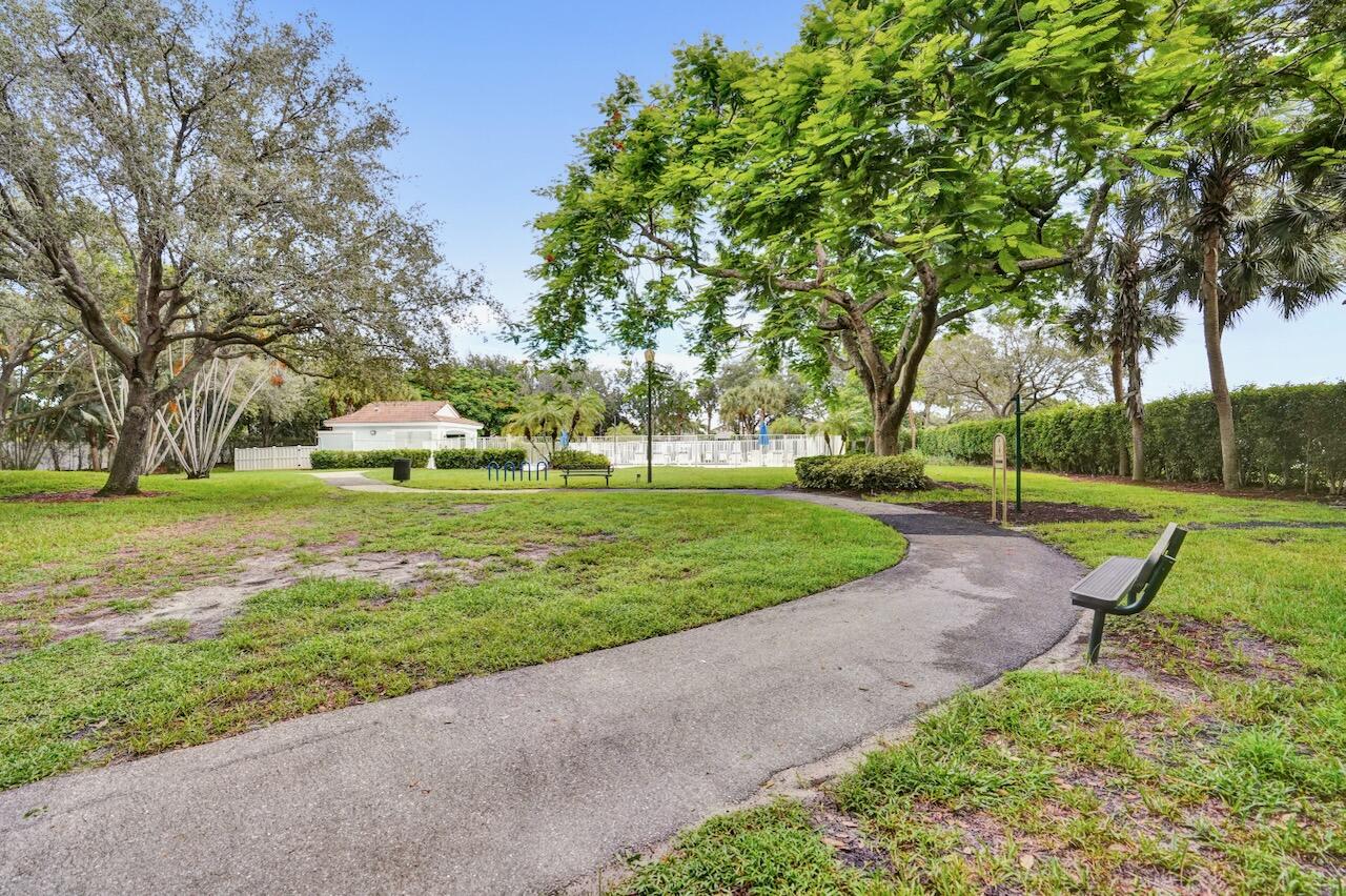 Lake Worth, Florida, 33463, United States, 3 Bedrooms Bedrooms, ,3 BathroomsBathrooms,Residential,For Sale,1940163