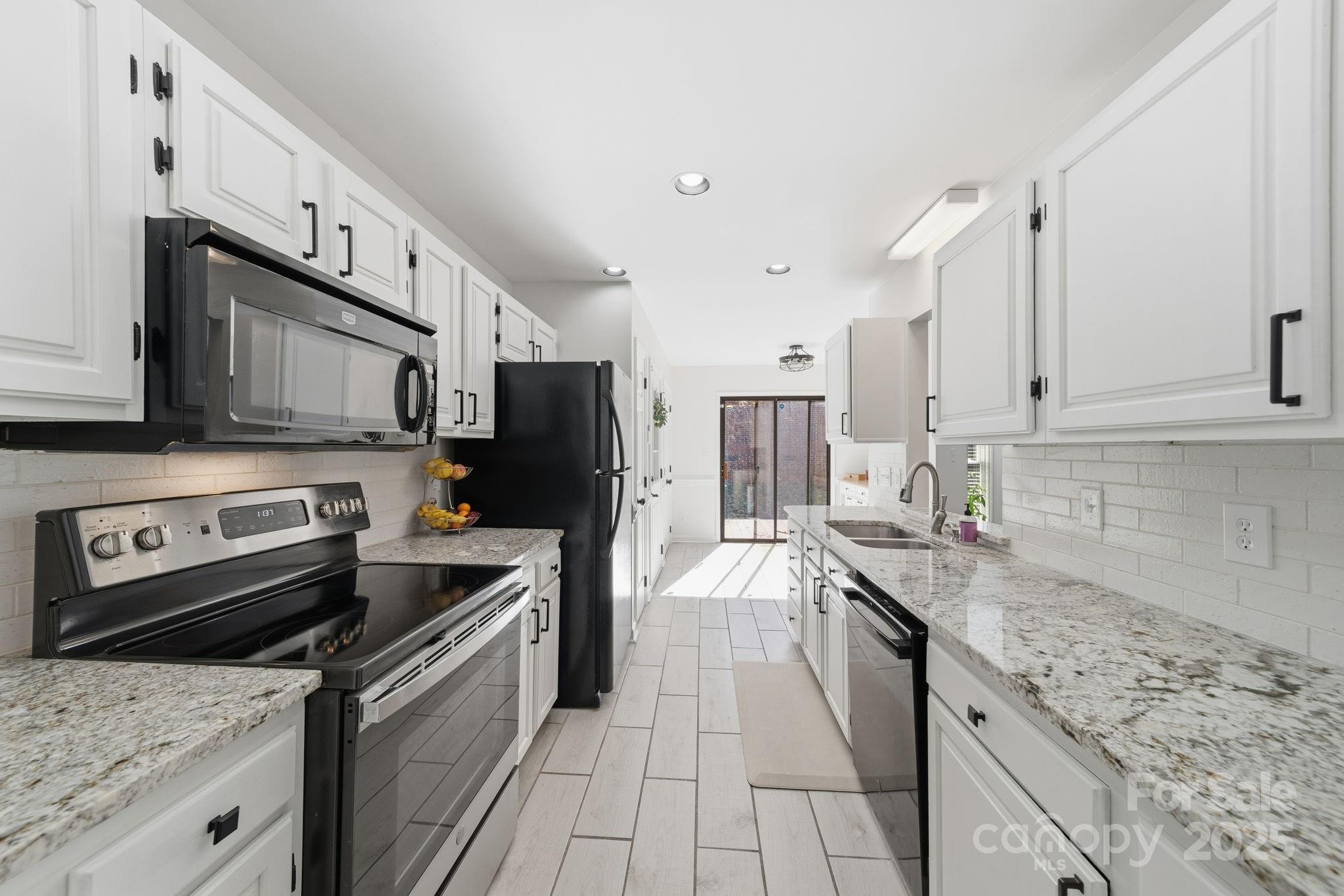 Charlotte, North Carolina, 28226, United States, 3 Bedrooms Bedrooms, ,2 BathroomsBathrooms,Residential,For Sale,1991268