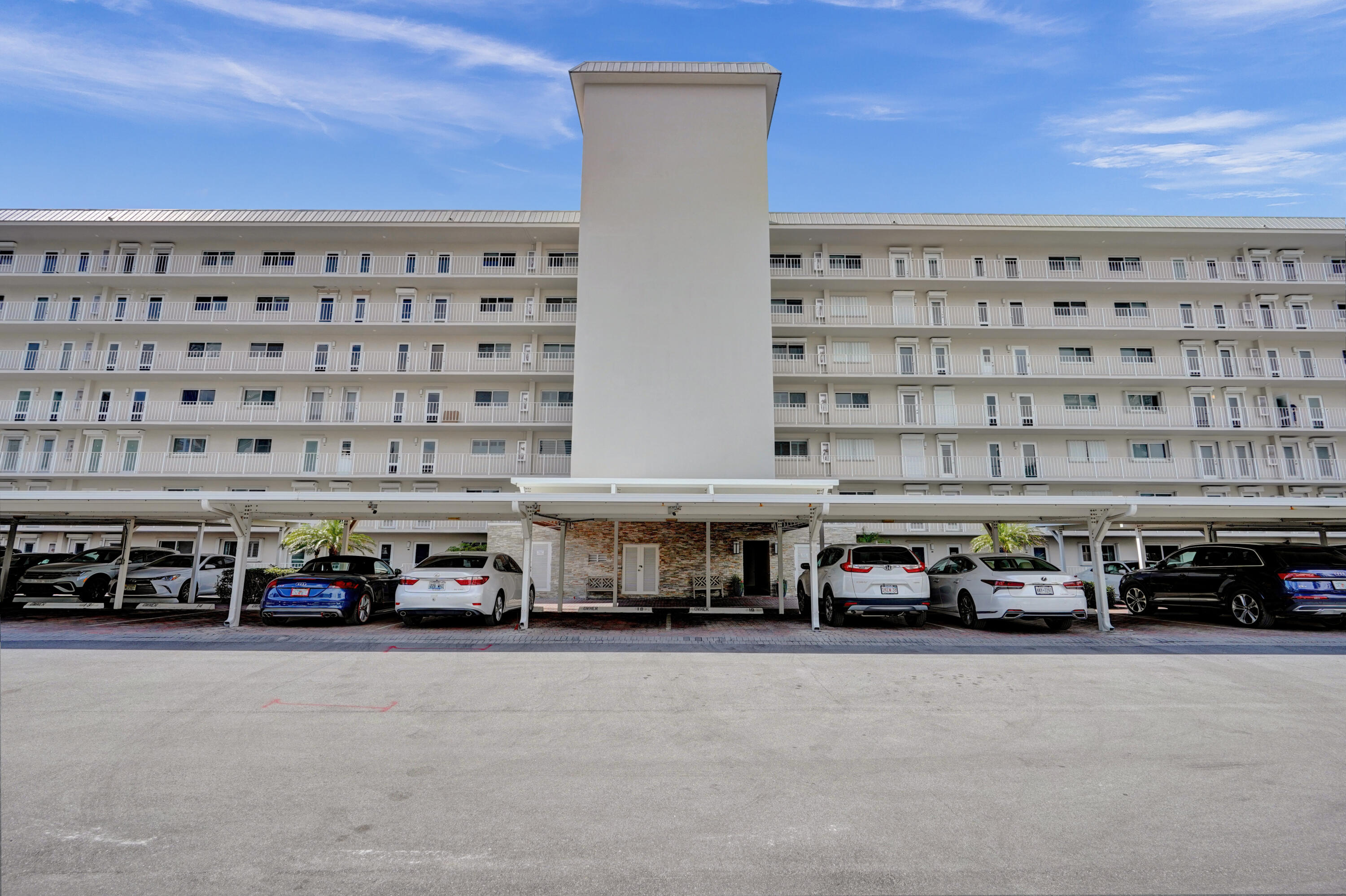 Highland Beach, Florida, 33487, United States, 2 Bedrooms Bedrooms, ,2 BathroomsBathrooms,Residential,For Sale,1828611