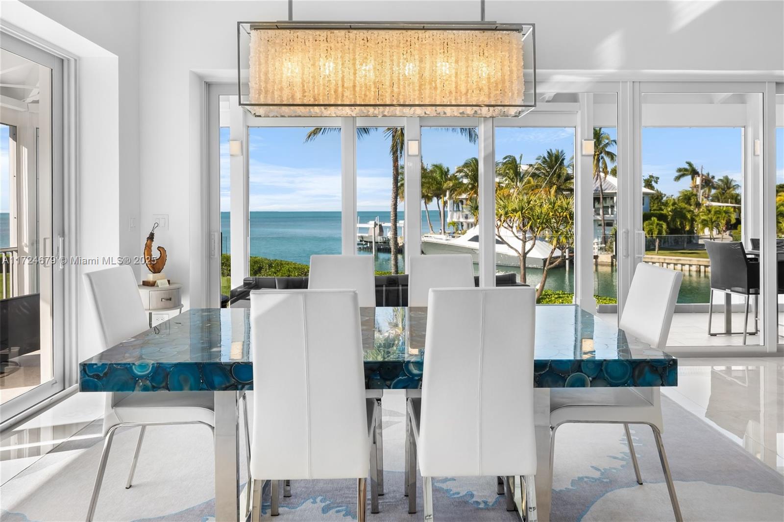 Islamorada, Florida, 33036, United States, 6 Bedrooms Bedrooms, ,4 BathroomsBathrooms,Residential,For Sale,1932543