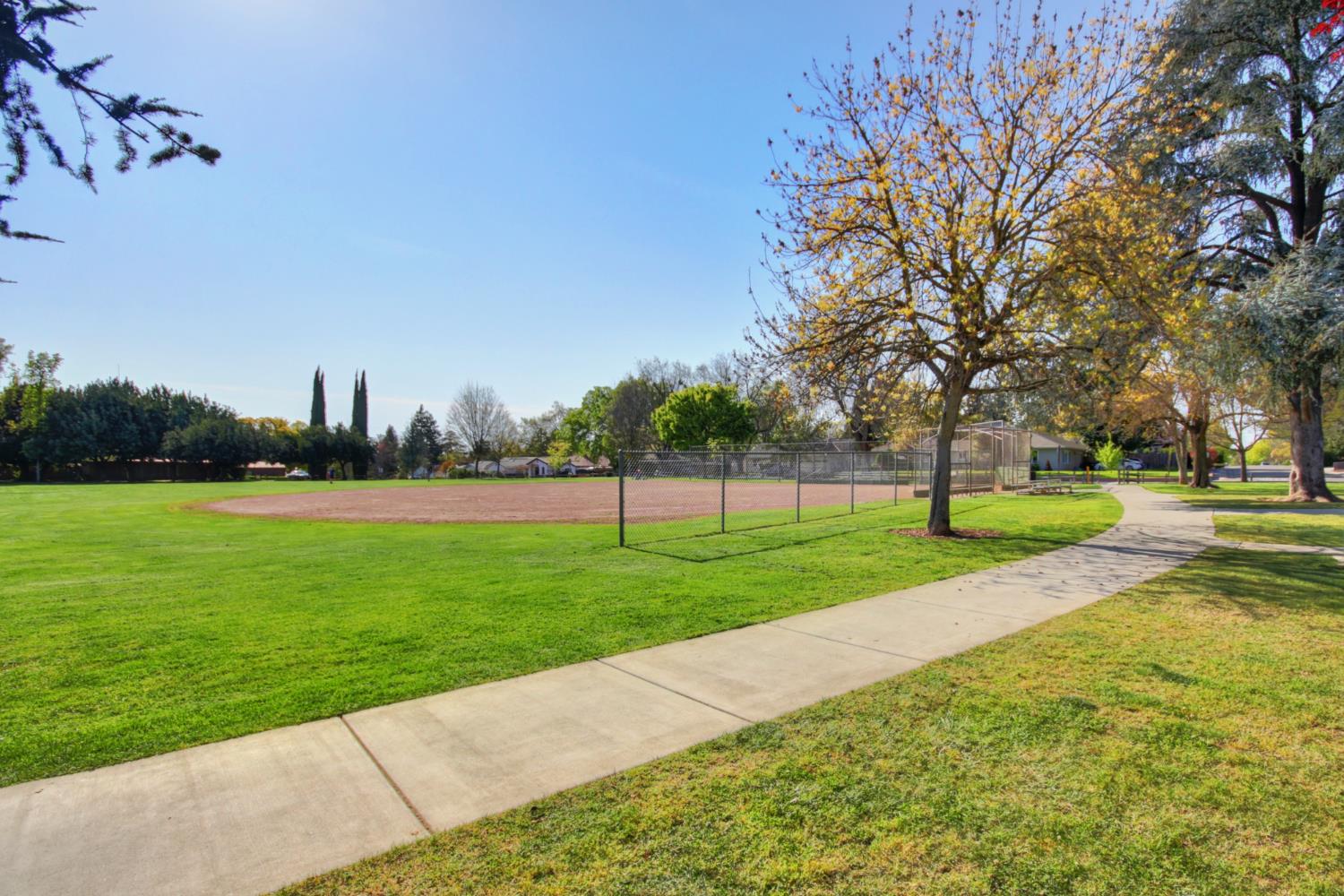 Sacramento, California, 95864, United States, 4 Bedrooms Bedrooms, ,3 BathroomsBathrooms,Residential,For Sale,1933498
