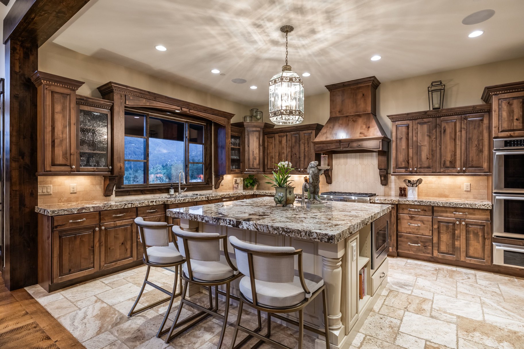  Luxury Custom Home in the Coveted Woods of Parleys Lane - 物件實景