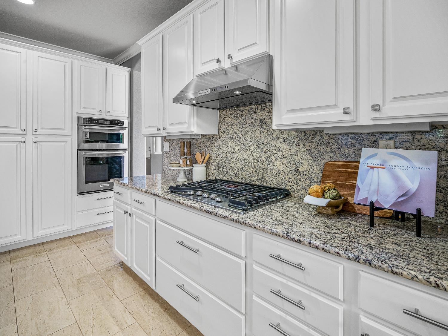 El Dorado Hills, California, 95762, United States, 5 Bedrooms Bedrooms, ,5 BathroomsBathrooms,Residential,For Sale,1914654