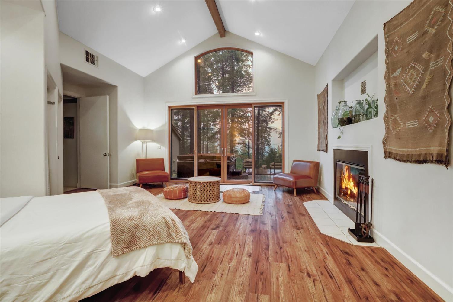 Nevada City, California, 95959, United States, 6 Bedrooms Bedrooms, ,5 BathroomsBathrooms,Residential,For Sale,1997761