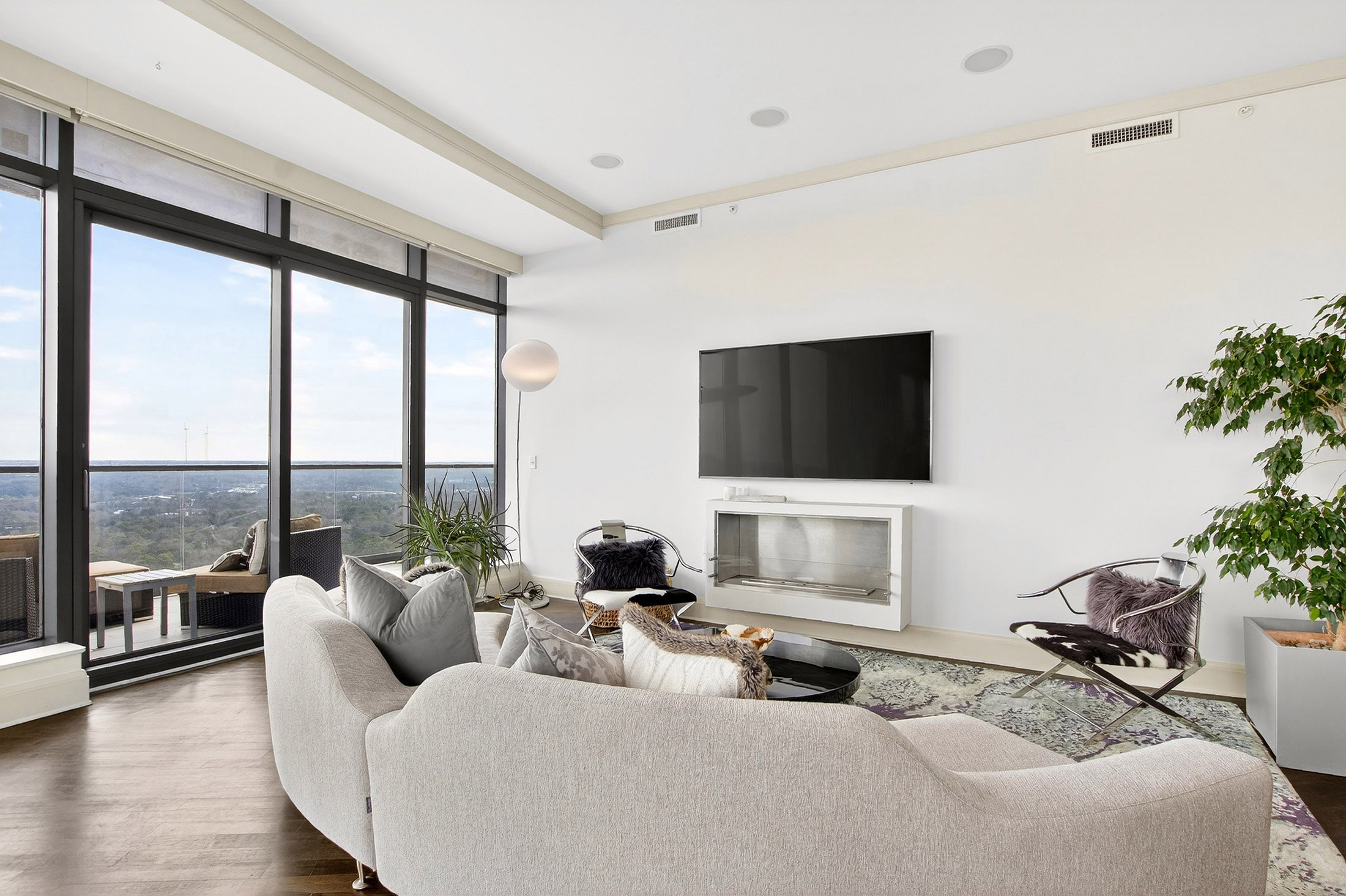  Stunning Luxury Condo, Perched on the 29th Floor - 物件實景