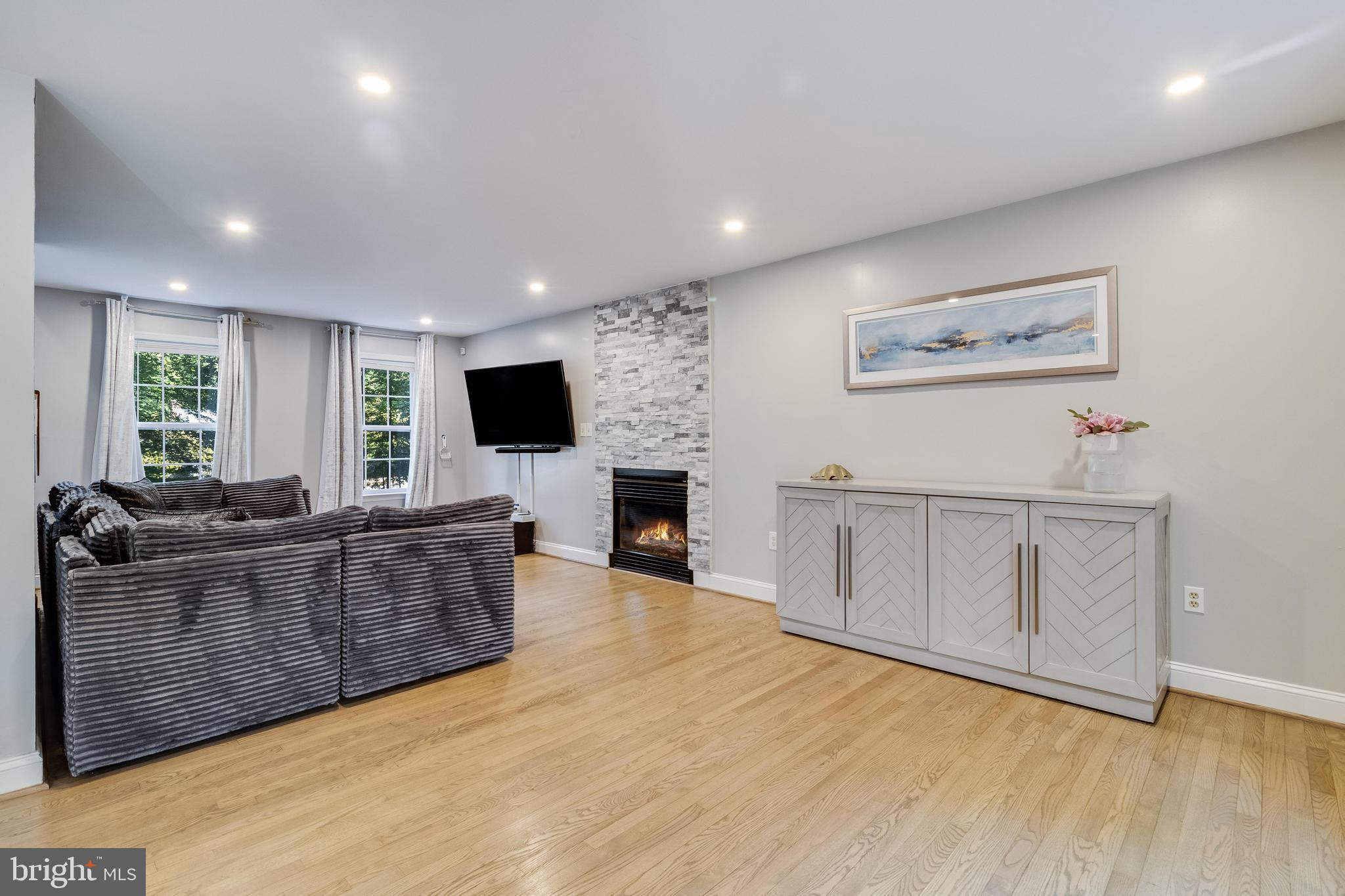 Owings, Maryland, 20736, United States, 4 Bedrooms Bedrooms, ,4 BathroomsBathrooms,Residential,For Sale,1937982
