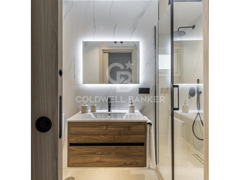 Madrid, Comunidad de Madrid, ES, 2 Bedrooms Bedrooms, ,2 BathroomsBathrooms,Residential,For Sale,1940119