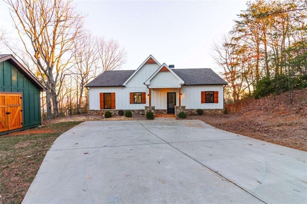 Cleveland, Georgia, 30528, United States, 3 Bedrooms Bedrooms, ,2 BathroomsBathrooms,Residential,For Sale,1928756