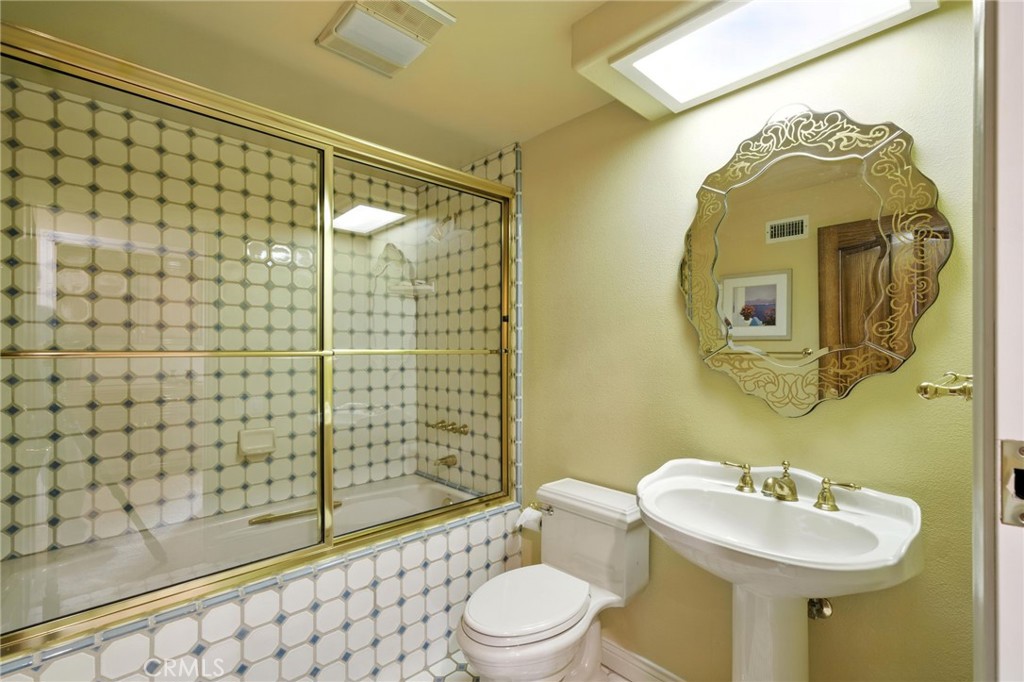 Oxnard, California, 93035, United States, 4 Bedrooms Bedrooms, ,3 BathroomsBathrooms,Residential,For Sale,1980111