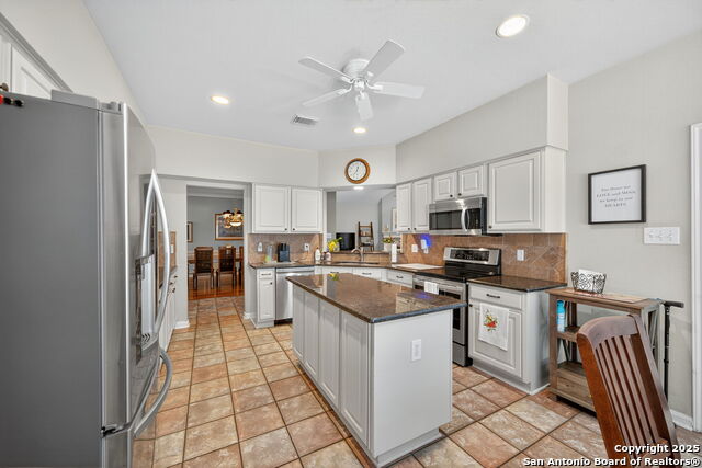 San Antonio, Texas, 78231, United States, 3 Bedrooms Bedrooms, ,2 BathroomsBathrooms,Residential,For Sale,1975572