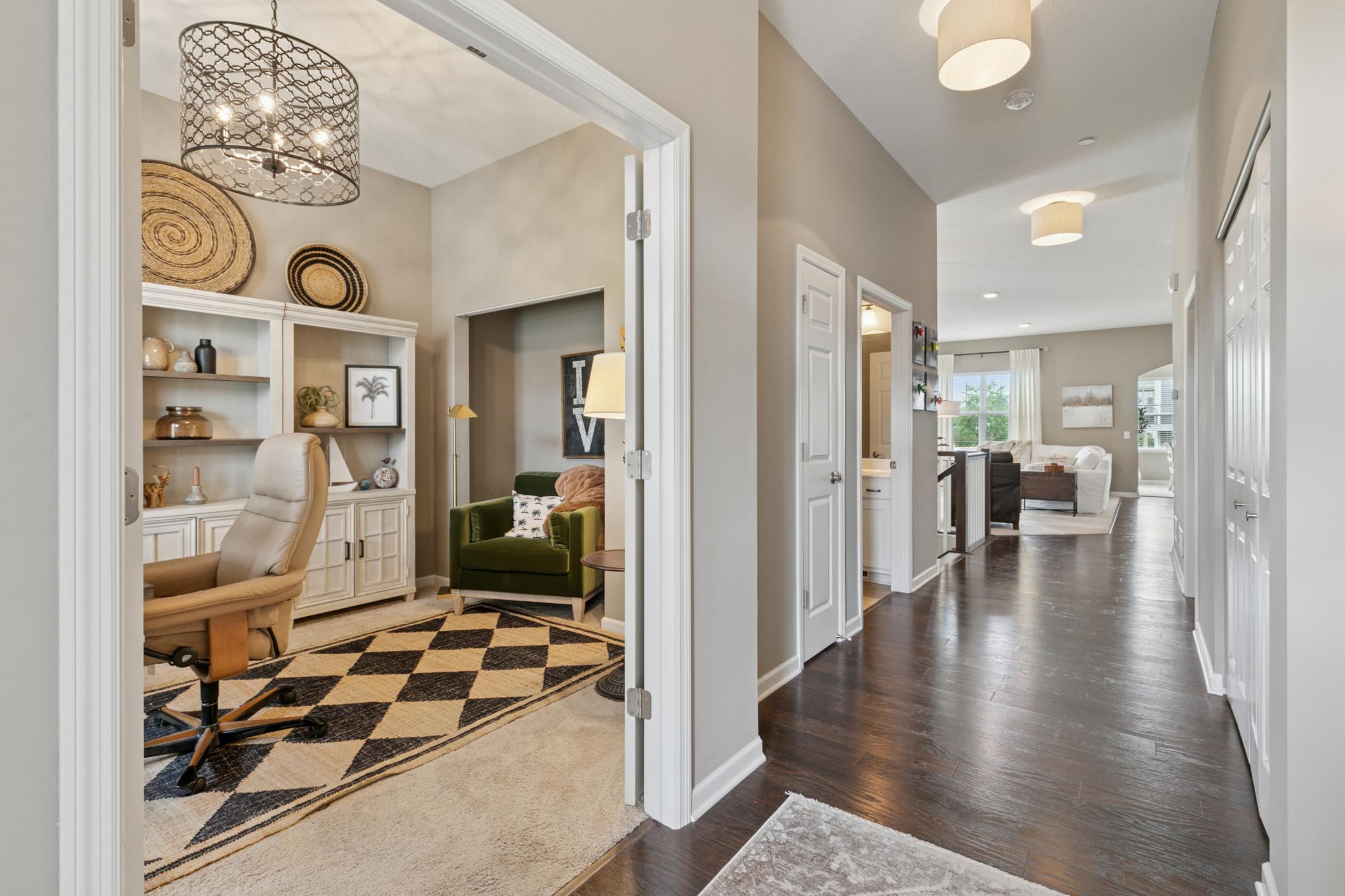 Lakeville, Minnesota, 55044, United States, 3 Bedrooms Bedrooms, ,2 BathroomsBathrooms,Residential,For Sale,1971412