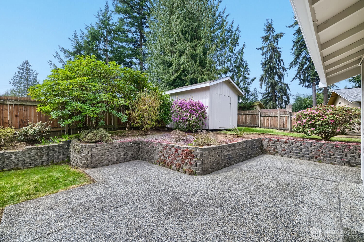 Everett, Washington, 98208, United States, 3 Bedrooms Bedrooms, ,1 BathroomBathrooms,Residential,For Sale,2036475