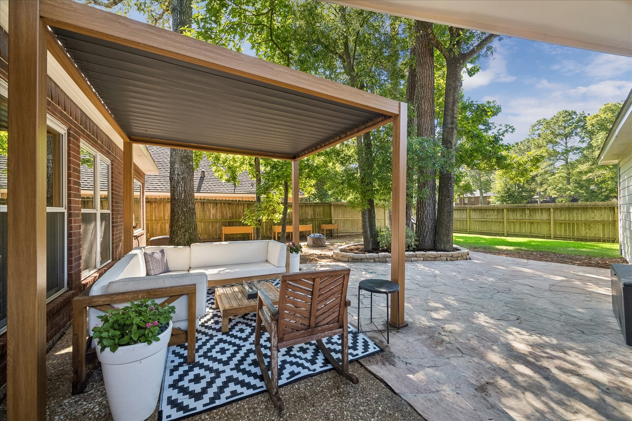 5127 Shady Maple Drive - 物件實景