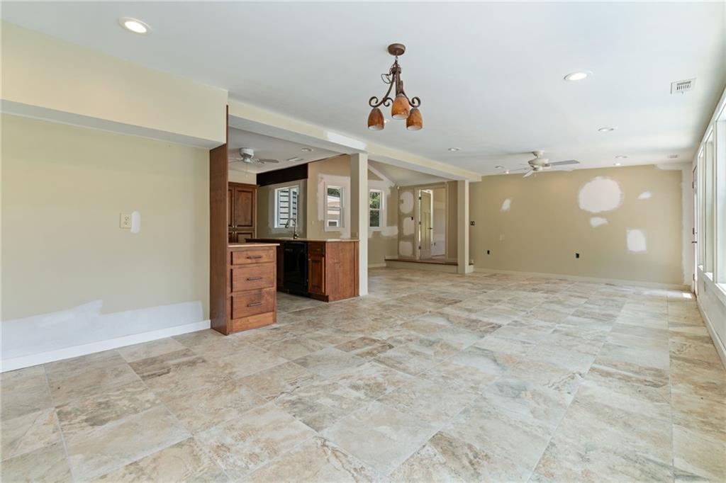 Dahlonega, Georgia, 30533, United States, 4 Bedrooms Bedrooms, ,4 BathroomsBathrooms,Residential,For Sale,1976865