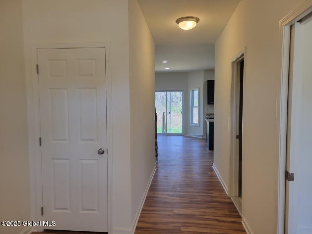 Castleton, New York, 12033, United States, 4 Bedrooms Bedrooms, ,3 BathroomsBathrooms,Residential,For Sale,1989300