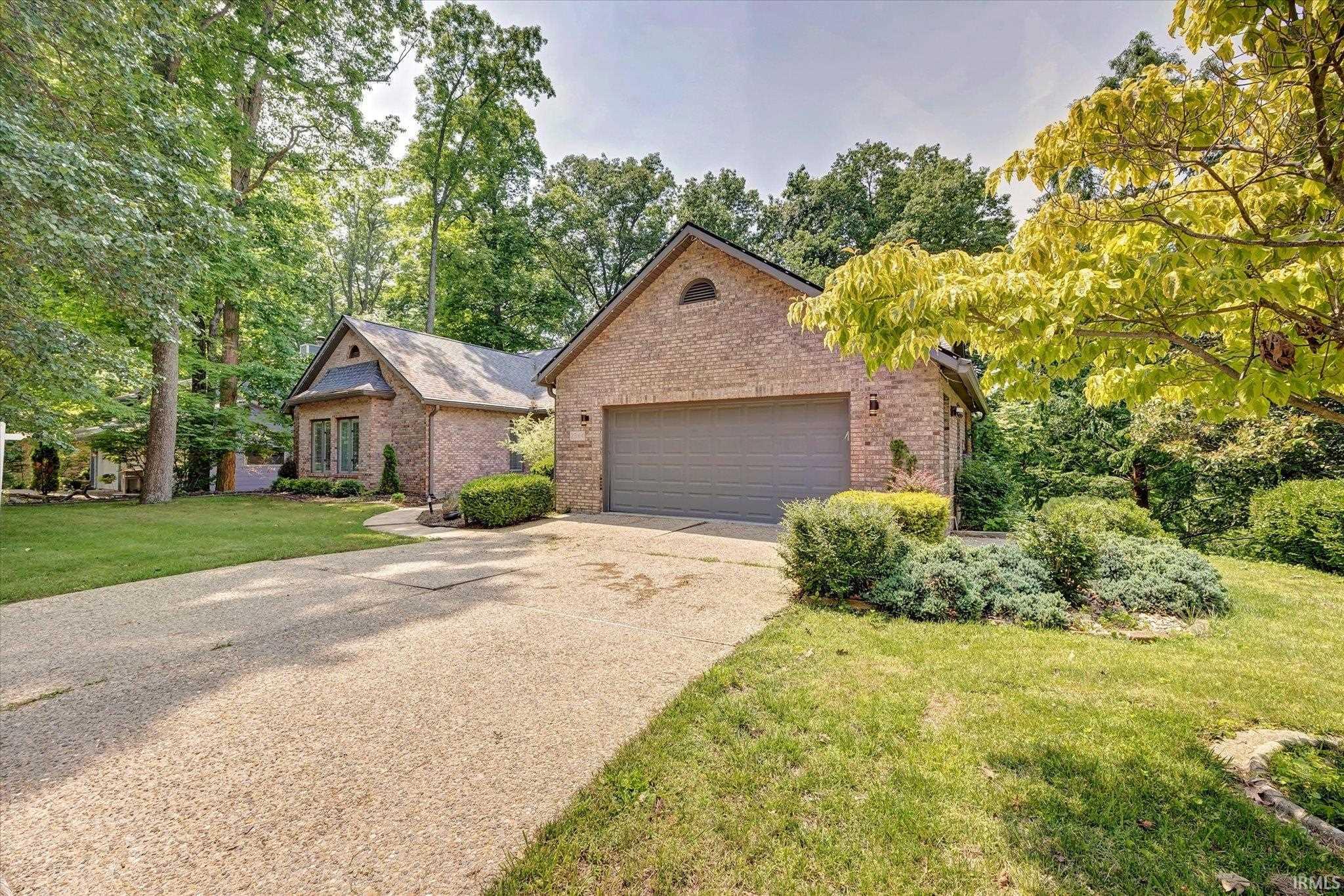 Bloomington, Indiana, 47401, United States, 5 Bedrooms Bedrooms, ,4 BathroomsBathrooms,Residential,For Sale,1924485