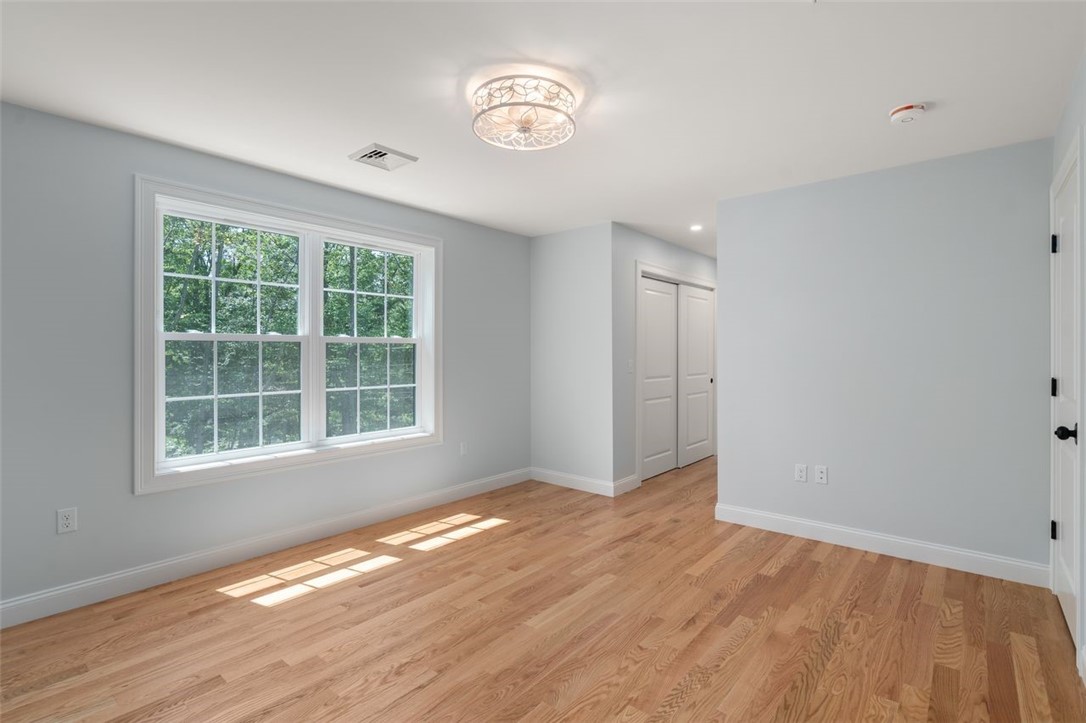 Cumberland, Rhode Island, 02864, United States, 3 Bedrooms Bedrooms, ,3 BathroomsBathrooms,Residential,For Sale,1991986