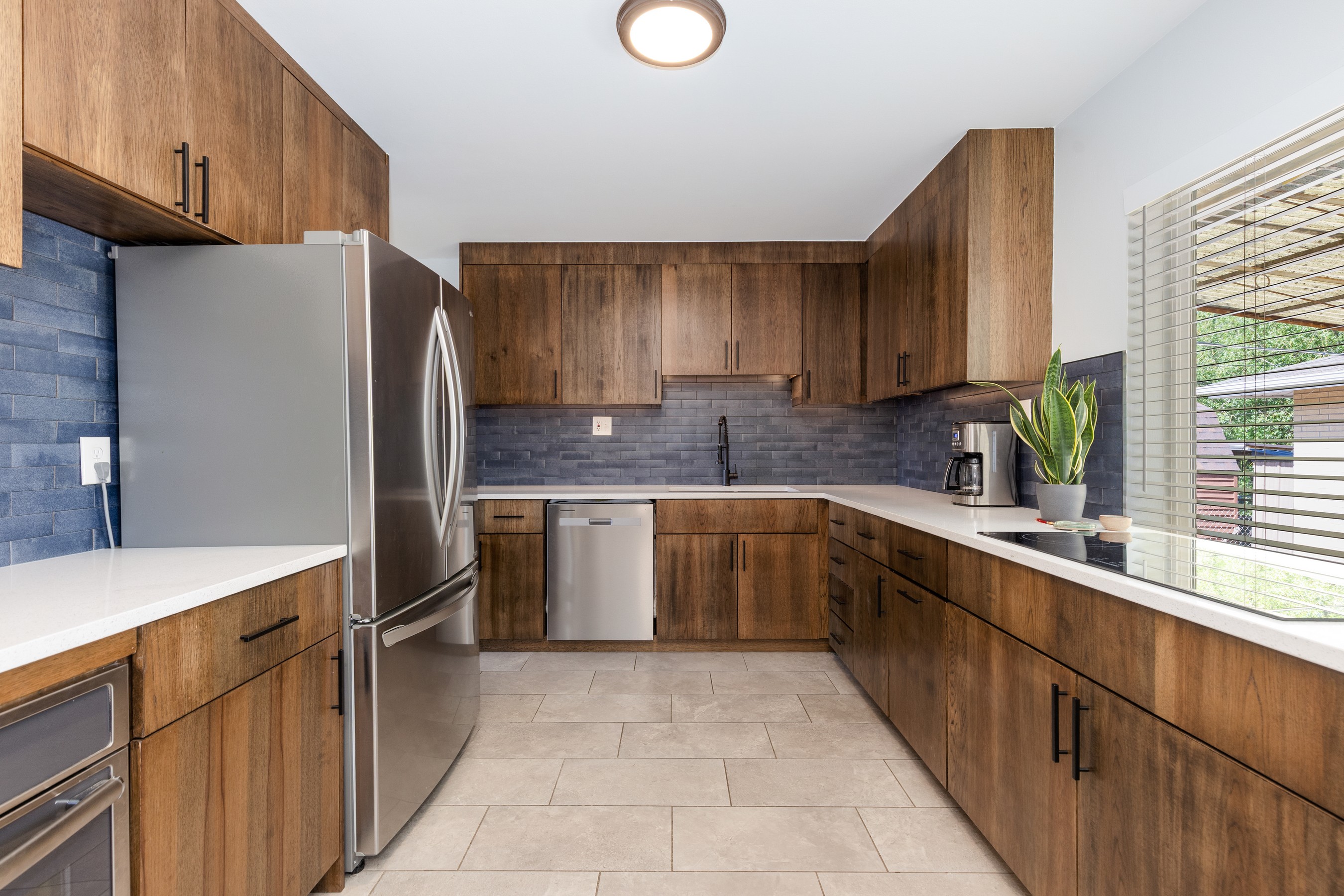  Stylish Ranch Living with Detached ADU - 物件實景