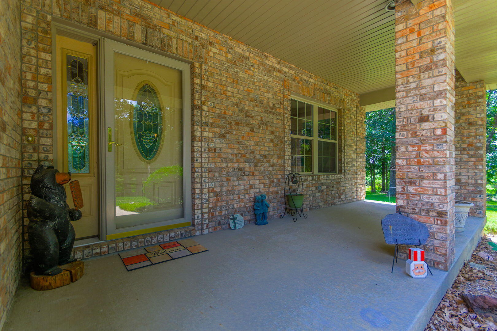 STURGEON, Missouri, 65284, United States, 3 Bedrooms Bedrooms, ,3 BathroomsBathrooms,Residential,For Sale,1921740
