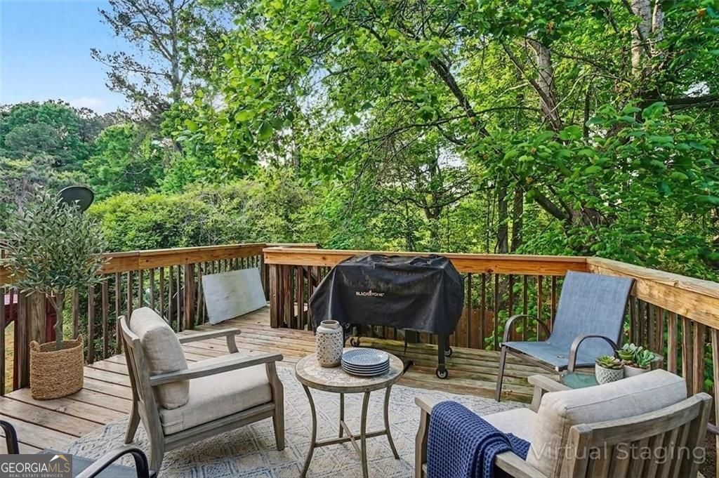 Loganville, Georgia, 30052, United States, 5 Bedrooms Bedrooms, ,5 BathroomsBathrooms,Residential,For Sale,2041121