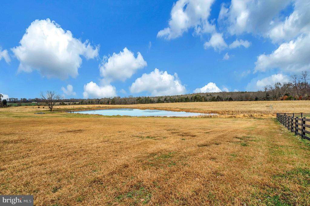 Bealeton, Virginia, 22712, United States, 4 Bedrooms Bedrooms, ,3 BathroomsBathrooms,Residential,For Sale,2002871