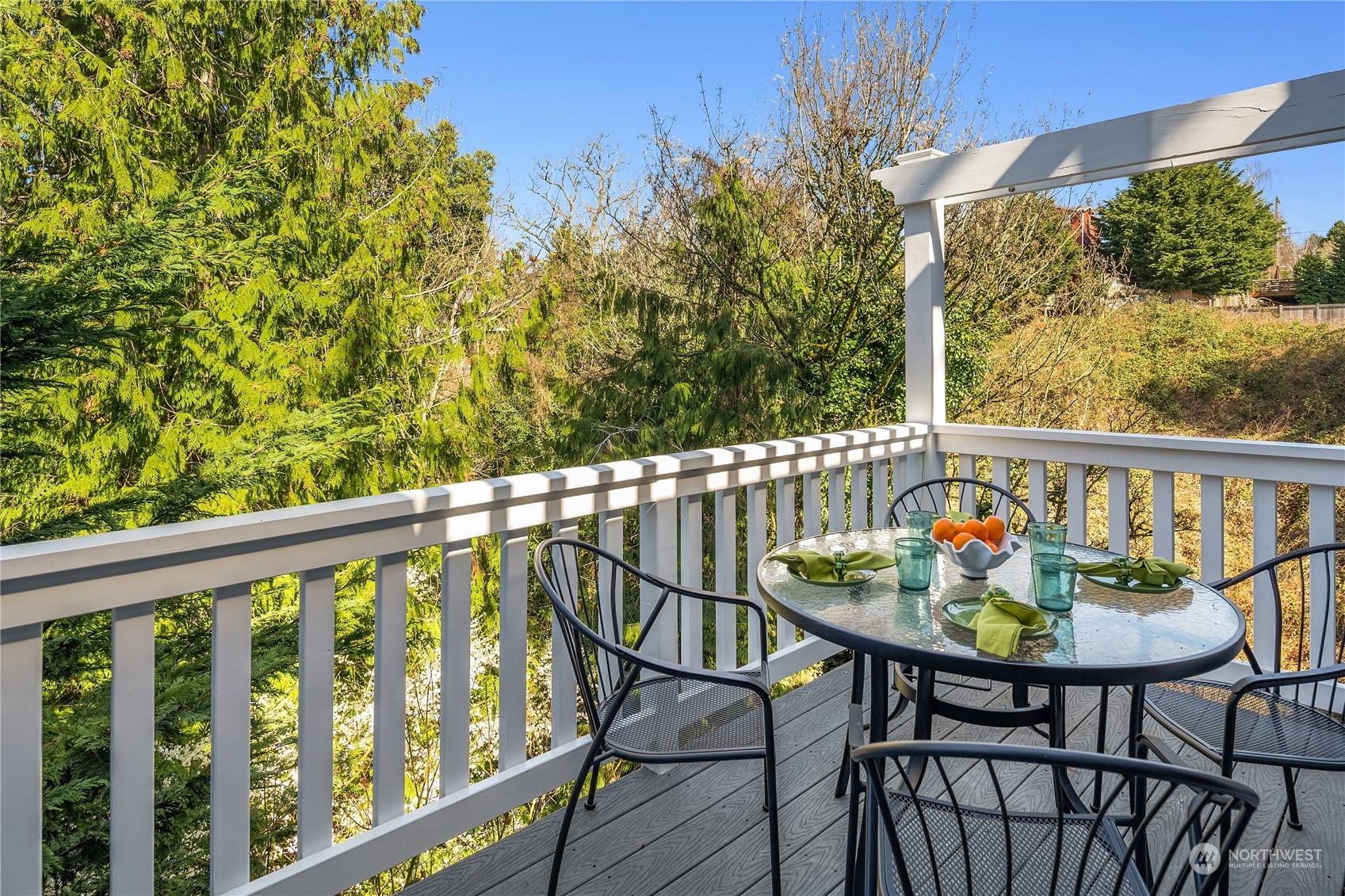4606 MAPLE WAY, SEATTLE, Washington, 98136, United States, 3 Bedrooms Bedrooms, ,3 BathroomsBathrooms,Residential,For Sale,4606 MAPLE WAY,1629314