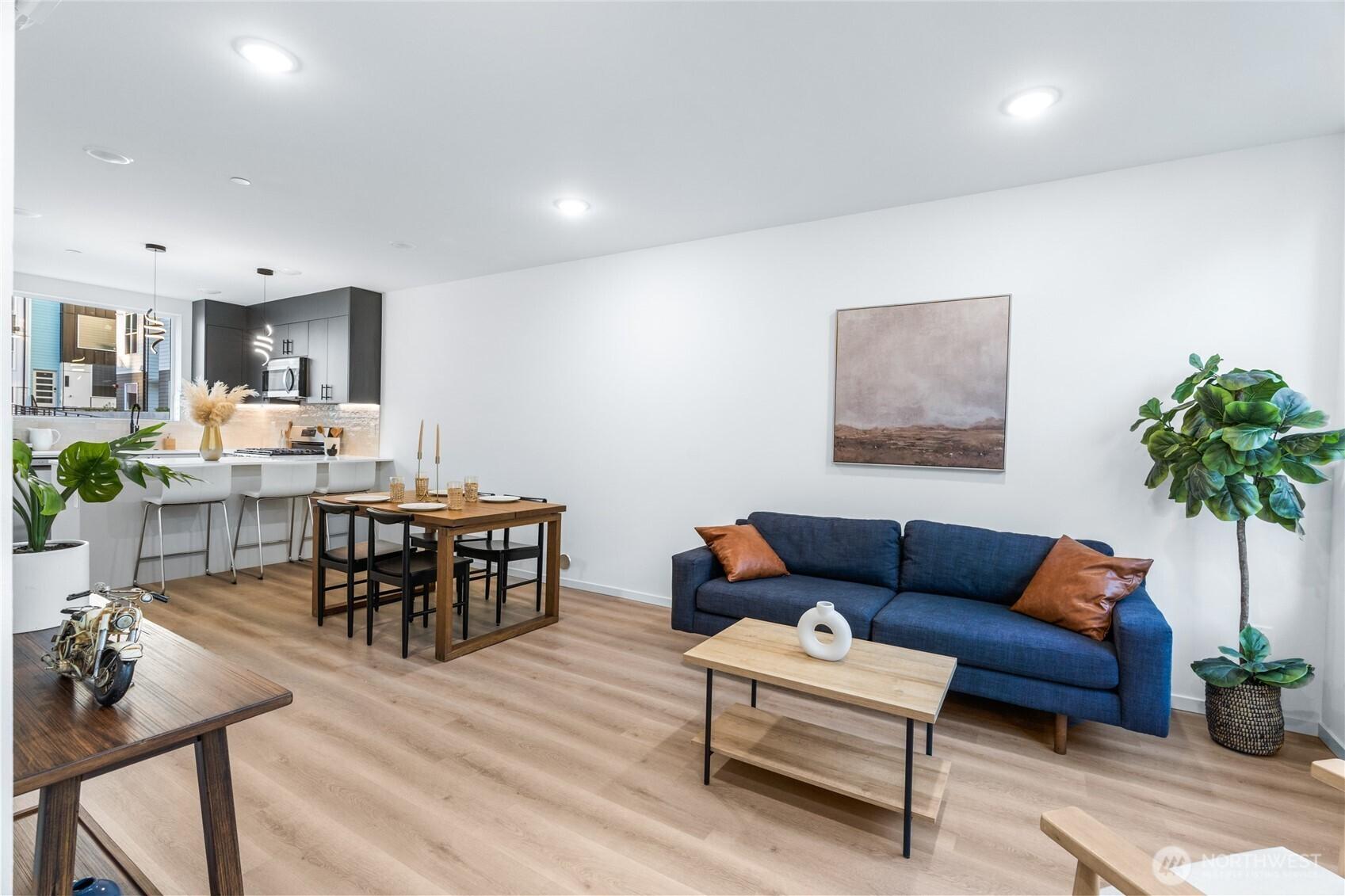 SEATTLE, Washington, 98125, United States, 3 Bedrooms Bedrooms, ,3 BathroomsBathrooms,Residential,For Sale,1995957