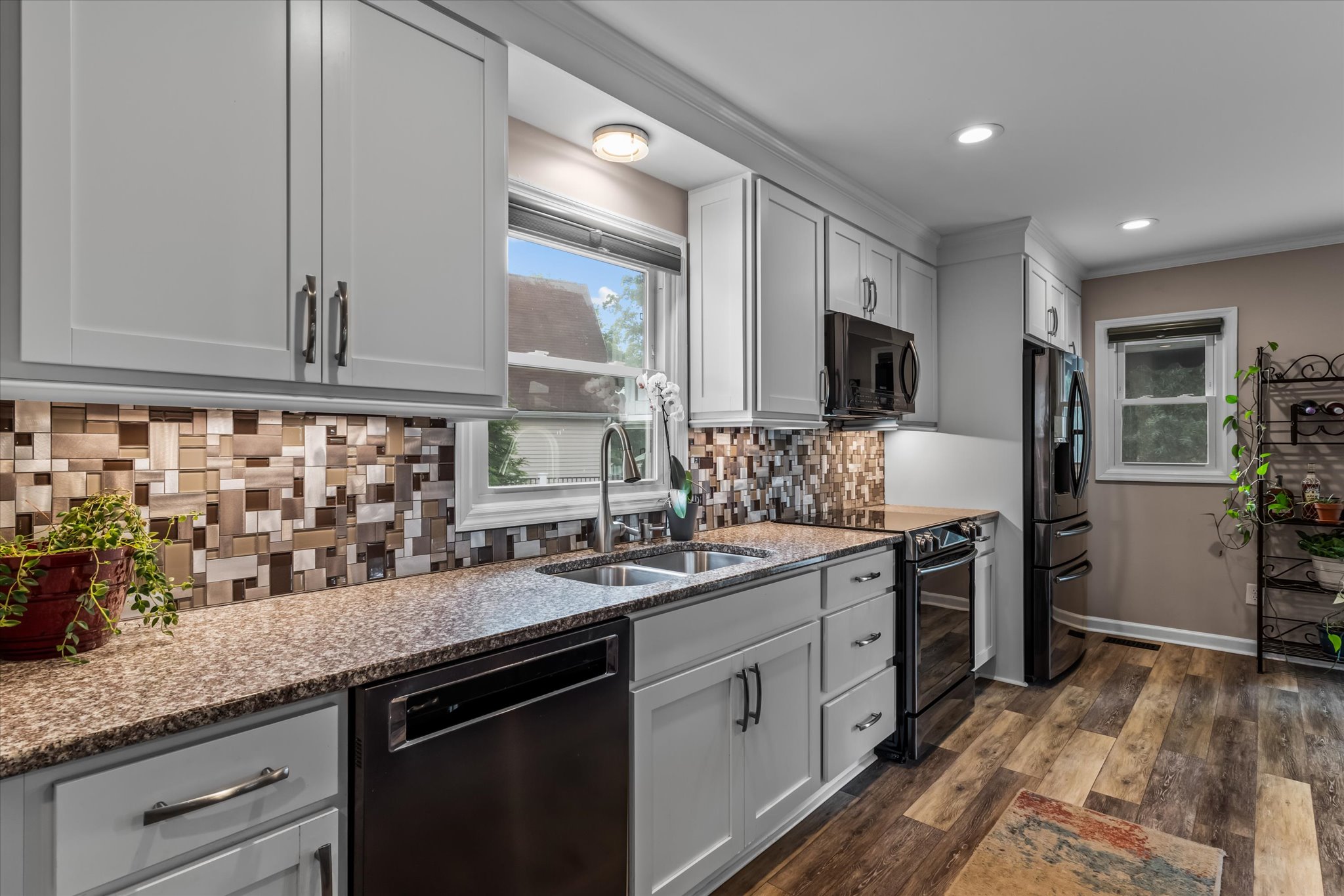 Mooresville, North Carolina, 28117, United States, 2 Bedrooms Bedrooms, ,3 BathroomsBathrooms,Residential,For Sale,1841557