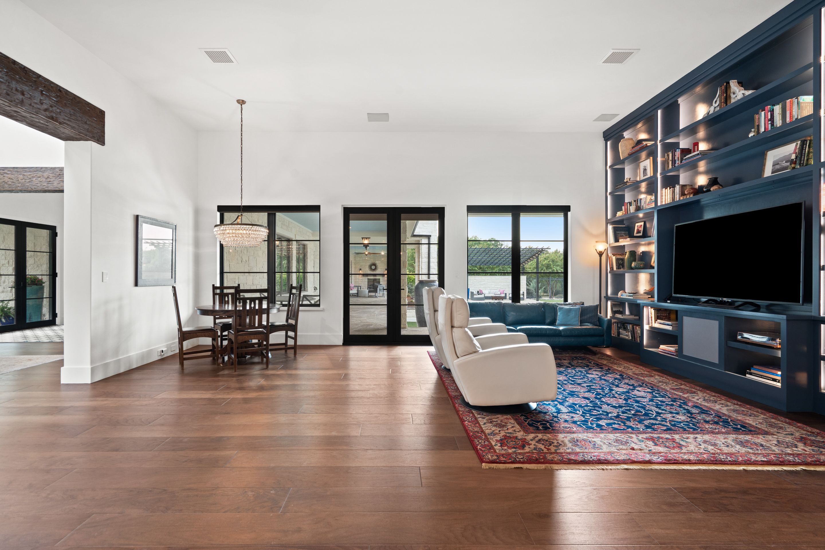  Rare Expression of Refined Hill Country Living - 物件實景