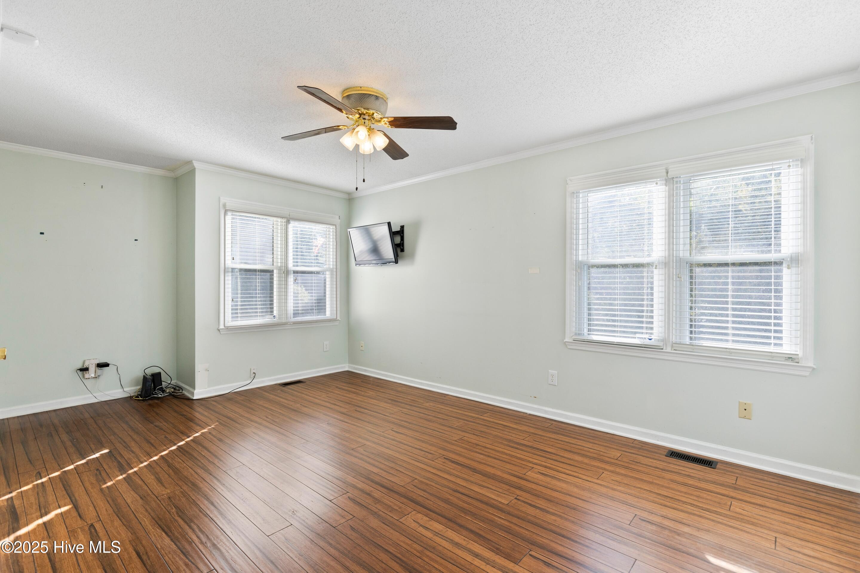 Wilmington, North Carolina, 28411, United States, 3 Bedrooms Bedrooms, ,3 BathroomsBathrooms,Residential,For Sale,1992090